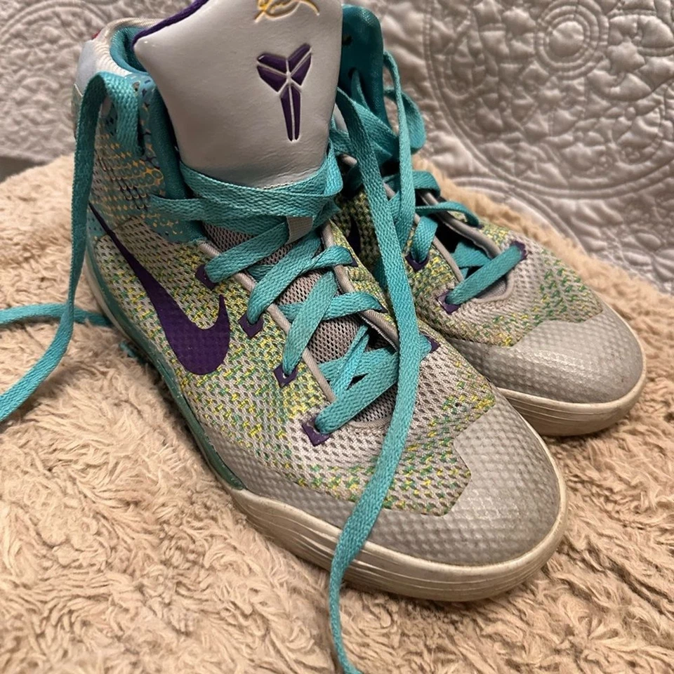 Nike Kobe 9 Elite GS Hero Pack Zapatos Talla 6.5 Juvenil Foto 4 de 4