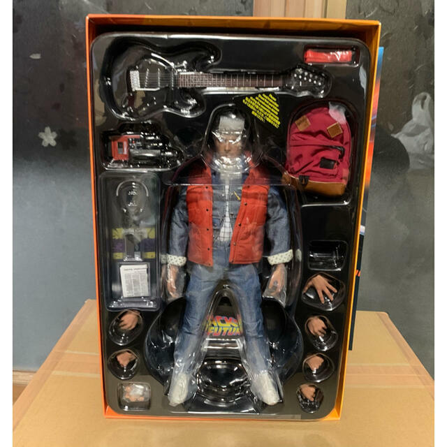 Hot Toys Back To The Future Marty McFly MMS257 Sideshow BTTF