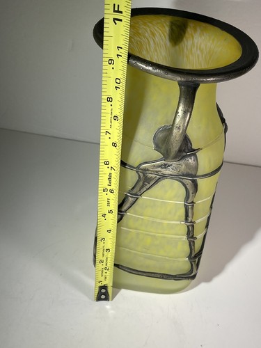 Vaso quadrato vintage ROMBLAST 10,75” ROMANIA vetro verde smerigliato con sovrapposizione bronzo - Foto 20 di 24