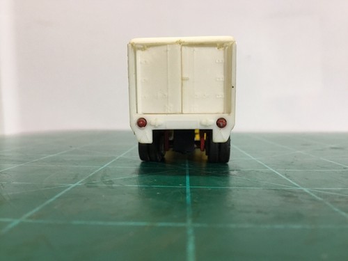 Yatming 1958 Ford COE And Ben Franklin Trailer - Picture 4 of 5