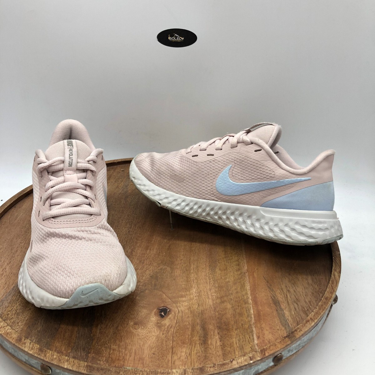 rose gold running shoes nike