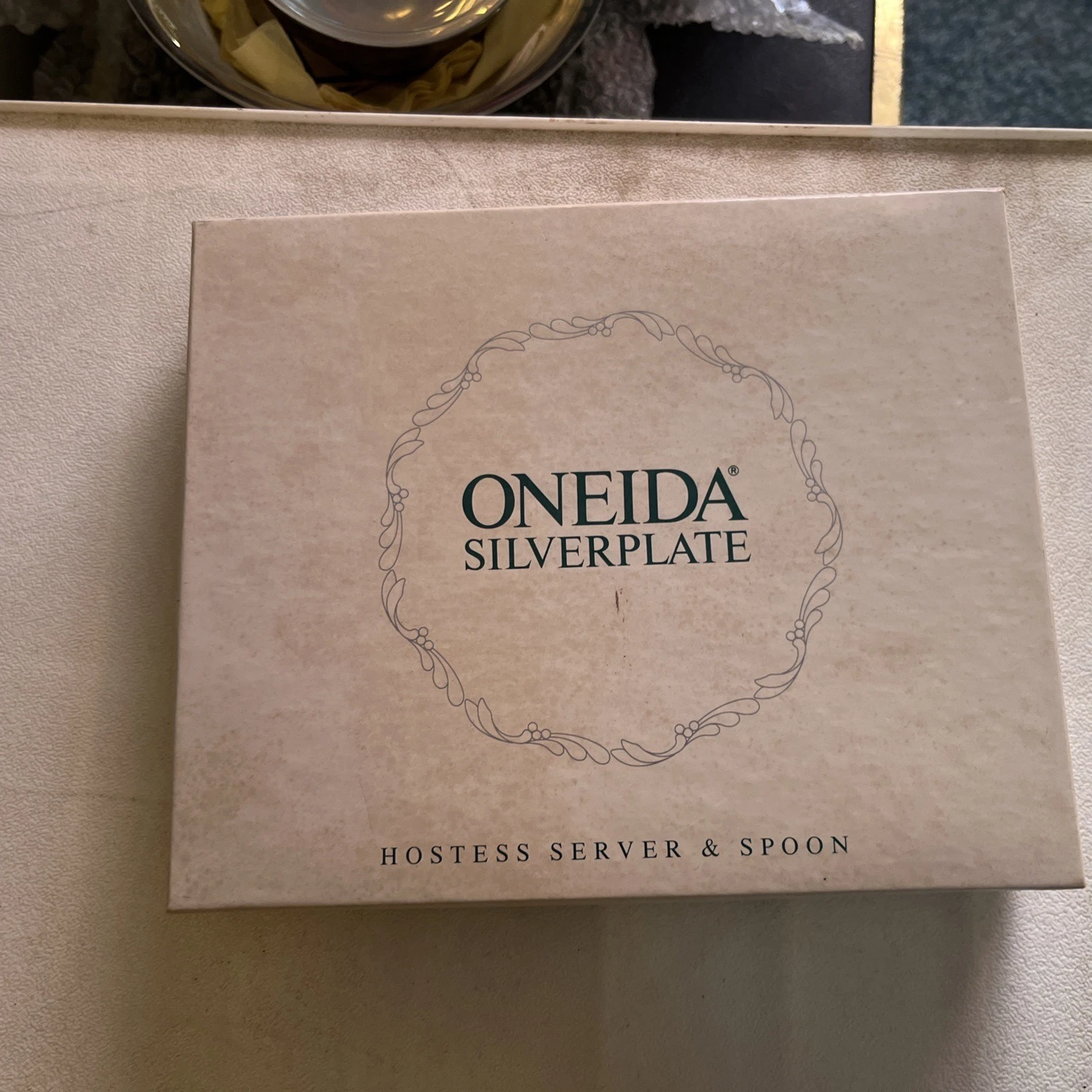 Oneida Silverplate Hostess Server &Spoon Set New In Box