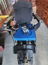 Quantum Q6 Edge 3 Logic-3 Power Wheelchair Red 66 Miles 2020 18”x18” Seat