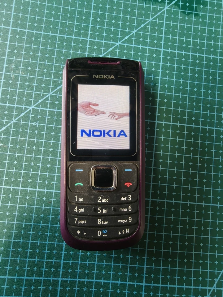 Nokia 1680 classic Violett Tastenhandy 2G Kamera Ohne Simlock Vintage Sammler - Bild 1 von 4
