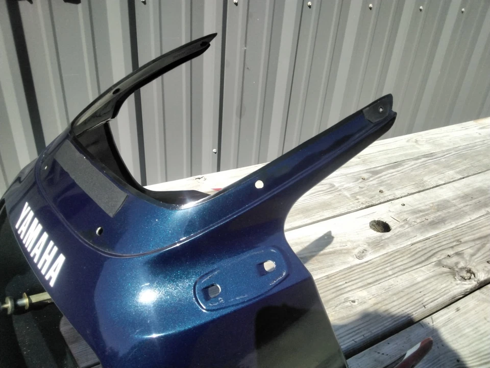 1985-1986 Yamaha FZ 750 Genesis Front Cowling Headlight Fairing FZ750 Genesis  - Image 3 of 4