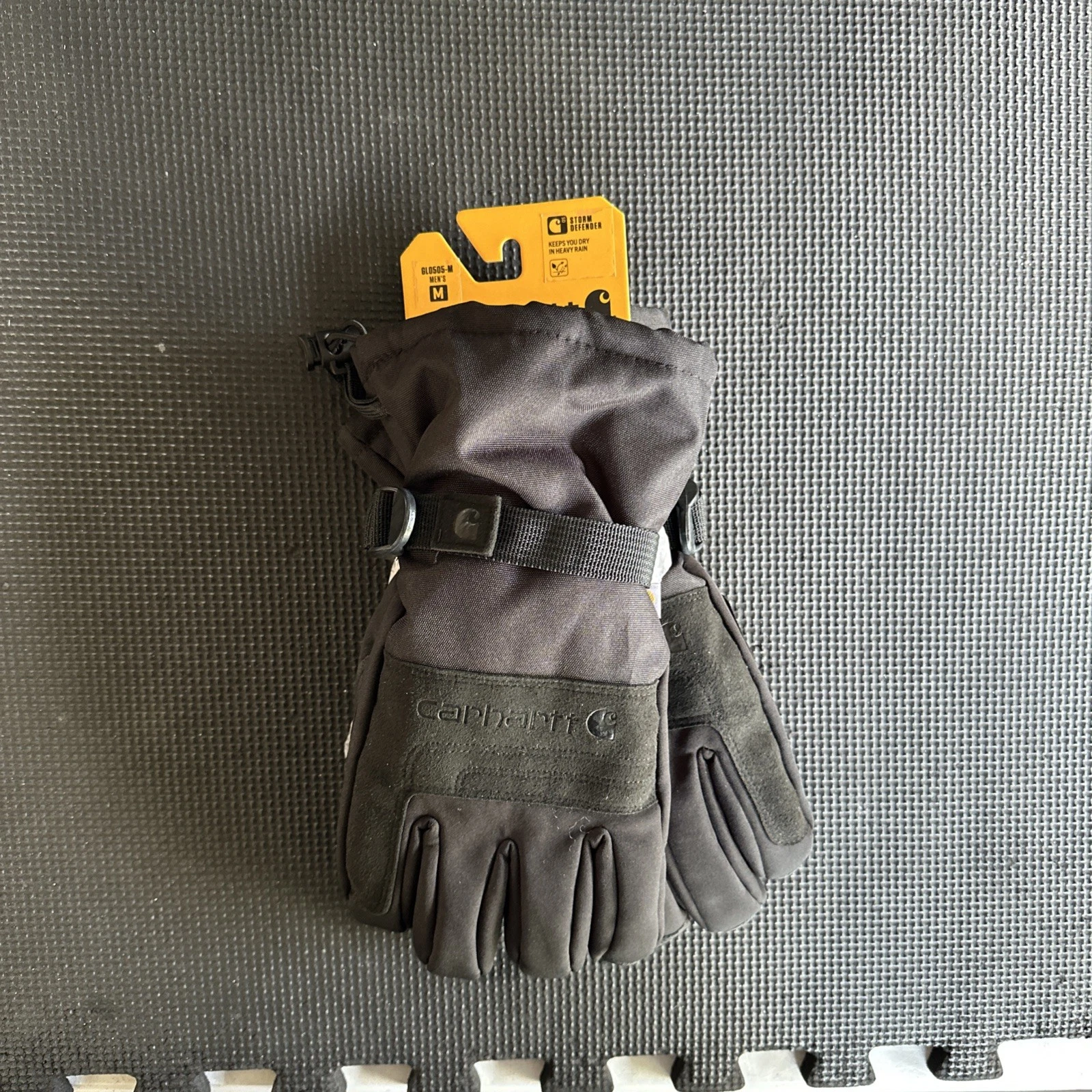 Carhartt Men’s Gloves GLO505-M Size Medium Storm Defender Insulated NEW. B4