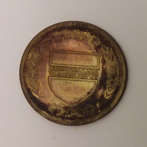 Servicio de Intercambio del Ejército y las Fuerzas Aéreas AAFES Okinawa Japón Ficha Comercial 25 mm - Imagen 1 de 2