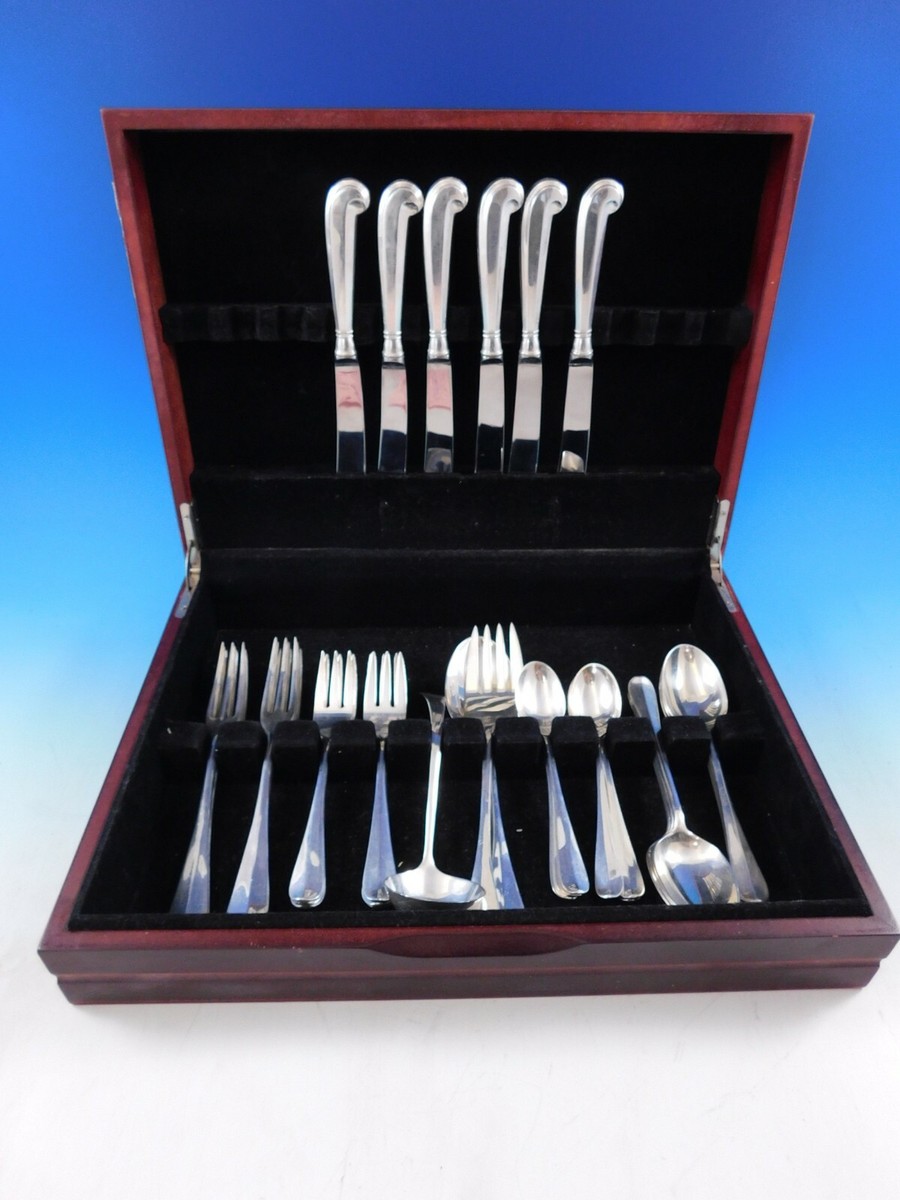 Queen Anne Williamsburg by Stieff Sterling Silver Flatware Set