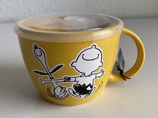 Peanuts Snoopy and Charlie Brown Soup Bowl Cup Mug Microwave Vented Lid 23.5 Oz