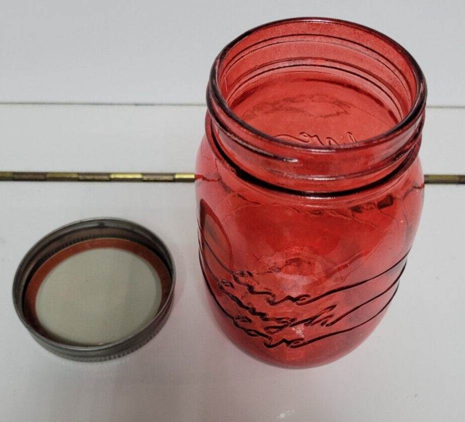 RED GLASS MASON DRINKING JAR SILVER LID AND STRAW LIVE LAUGH LOVE 5.25