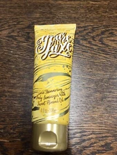 Perfectly Posh - Youre in Luxe Gold Shimmering Body Luminizer NEW! Free Shipping