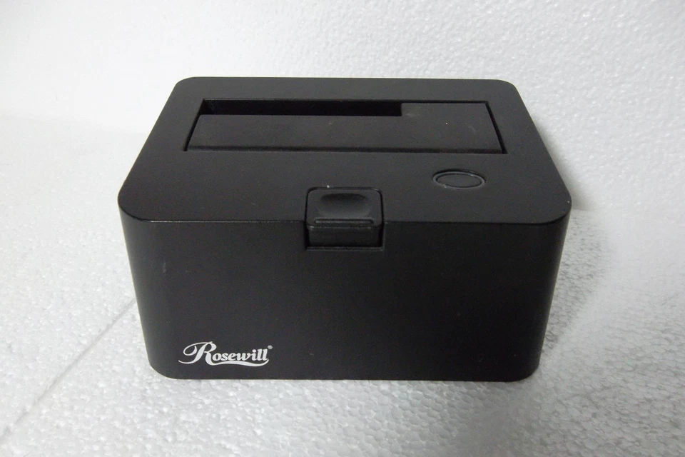 Rosewill RX-DU100 2.5” & 3.5” SATA to USB 2.0 Drive Docking Station 480 Mbps LED - Image 3 of 4