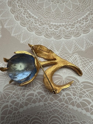 Vintage Harice Simons Miller Goldtone Blue Faceted Crystal Flower Pin Brooch - Picture 6 of 8