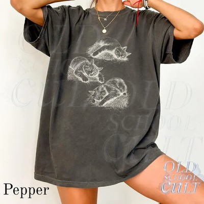 Lazy Cats Vintage Tattoo Style Animal Lover Comfort Tee