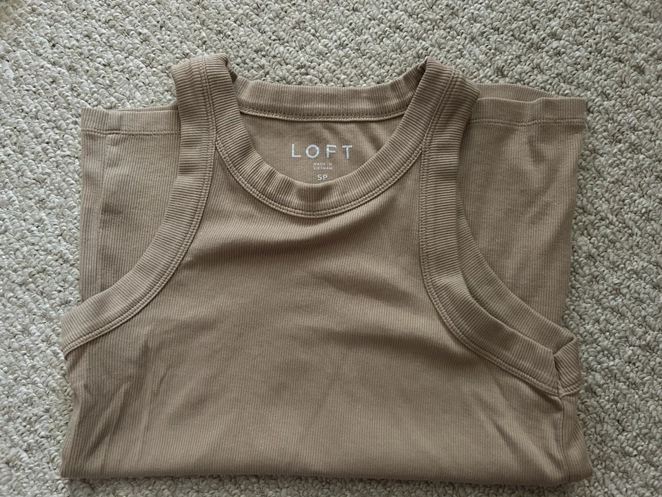 Lot of 3 Womens Tank Tops Small Petite Pink Taupe White - Image 4 of 4