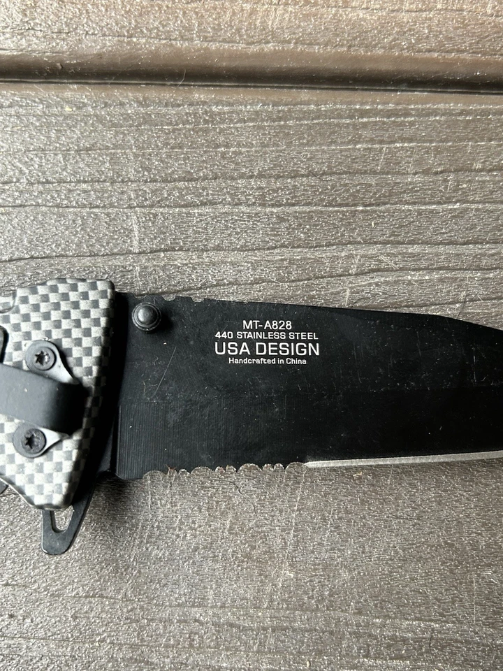 Navaja de bolsillo de fibra de carbono MTECH BALLISTIC MT-A828TC EE. UU. Foto 4 de 4