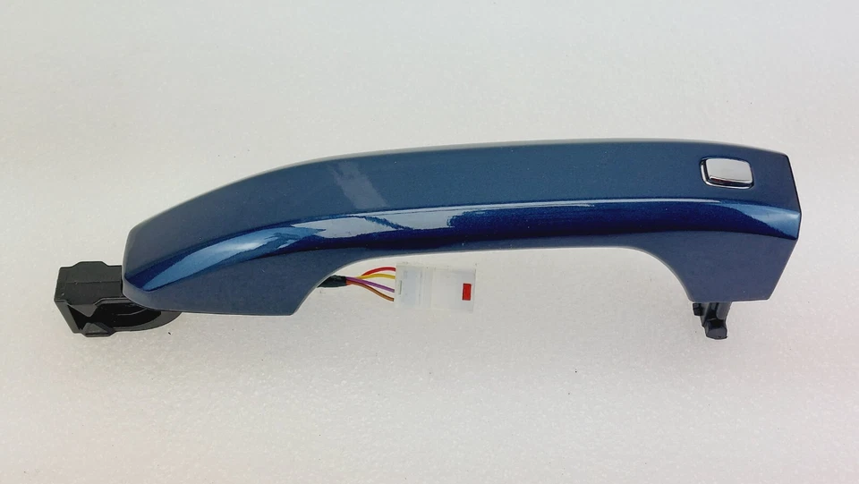 GMC Sierra Pacific Blue 2019-2024 manija de puerta exterior delantera metálica 84462977 Foto 2 de 4