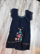 WOMEN BLACK DRESS BUST 32"