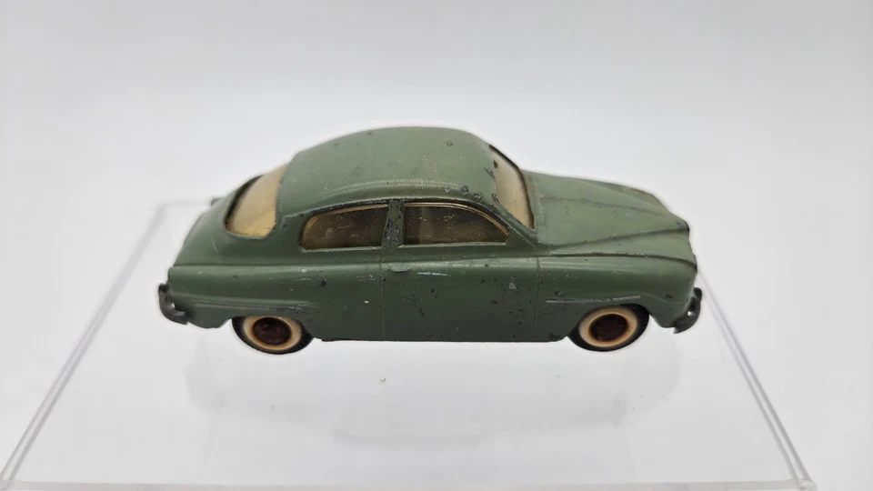 TEKNO (DENMARK) #827 SAAB 96  1:43 Scale Diecast Car Collectible Vtg Green Rare - Image 2 of 4