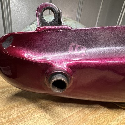 ワッセンタンク　ハーレー　トライアンフ Harley-Davidson OEM 1995 FLSTC Heritage Split Gas Tank Victory Red