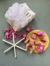 Zuru *MY MINI BABY* Series 2 ~ Pink/Yellow Crib Set