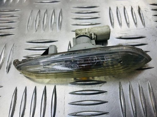 BMW 3 E90 Kotflügelblinker vorne rechts 2.00 Diesel 2011 31816325