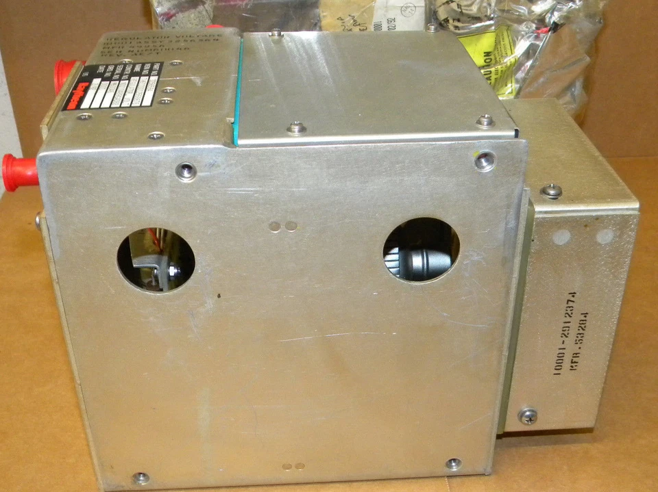 RAYTHEON 3256564 VOLTAGE REGULATOR 6110012558676 - Image 4 of 4