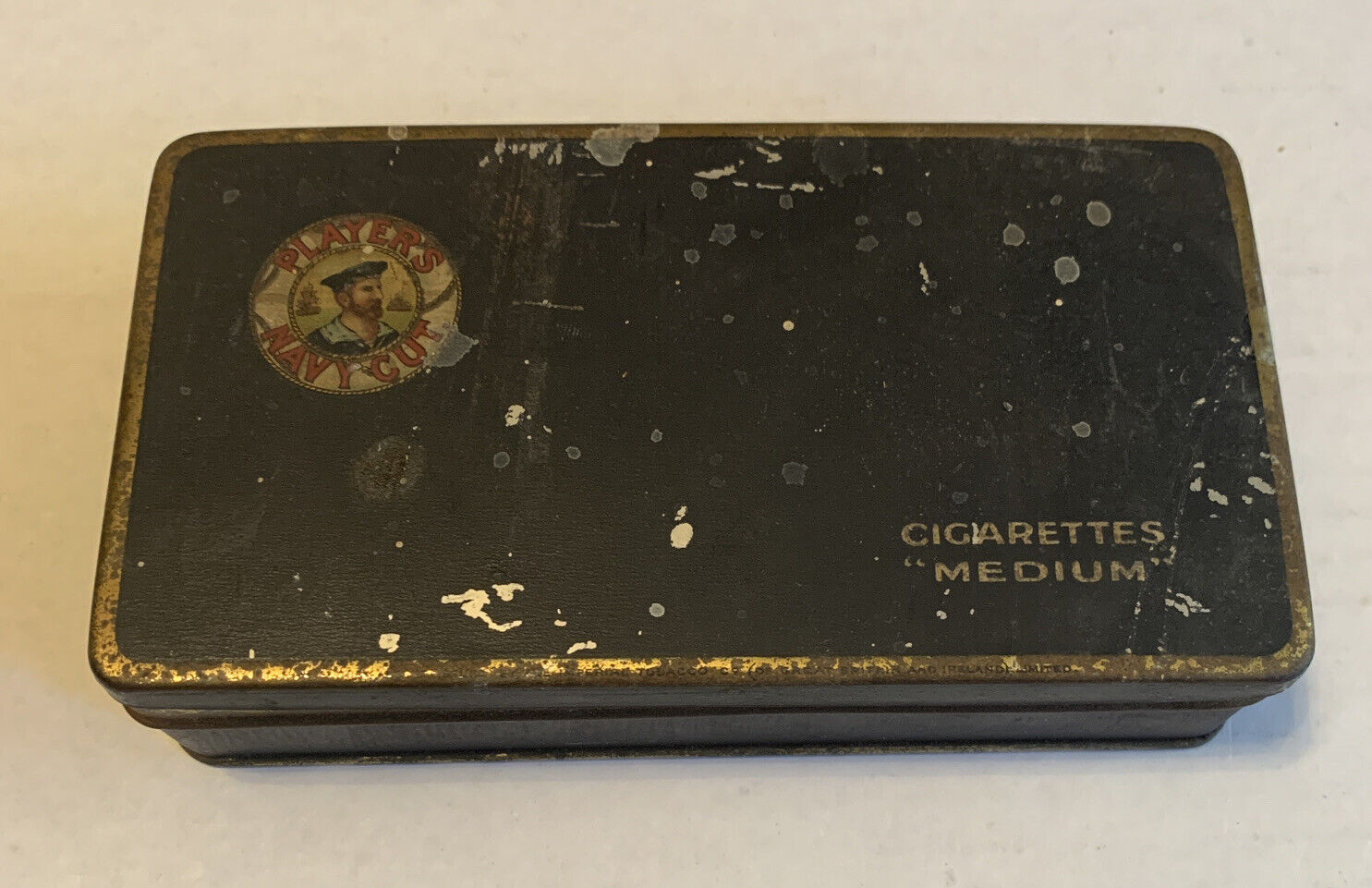 File:Players Navy cut medium 50 cigarettes tin, foto11.JPG - Wikimedia  Commons