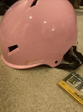 pink kids skakeboard helmet Size Medium