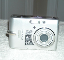 Nikon Coolpix L10 5mp Digital Camera No Power, For Parts 0r Repair