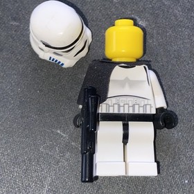 LEGO Star Wars Imperial Stormtrooper Yellow Head sw0036 Minifigure 7139 10123