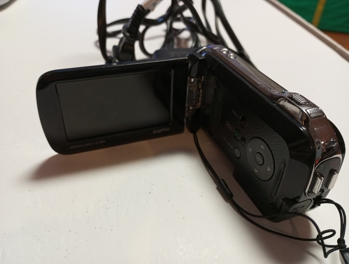 SANYO Xacti    MPEG-4  ブラック Sanyo Xacti MPEG-4 HD 10mp Dual Camera Digital Camcorder Kit