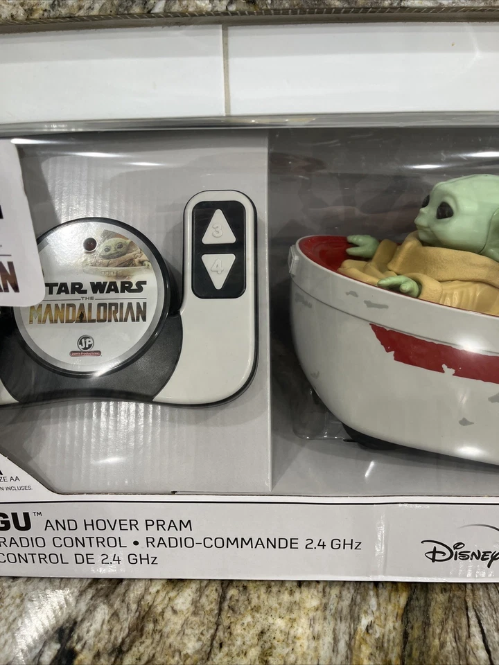 Disney Star Wars Mandalorian Grogu and Hover Pram Baby Yoda Remote Control Pram - Image 3 of 4