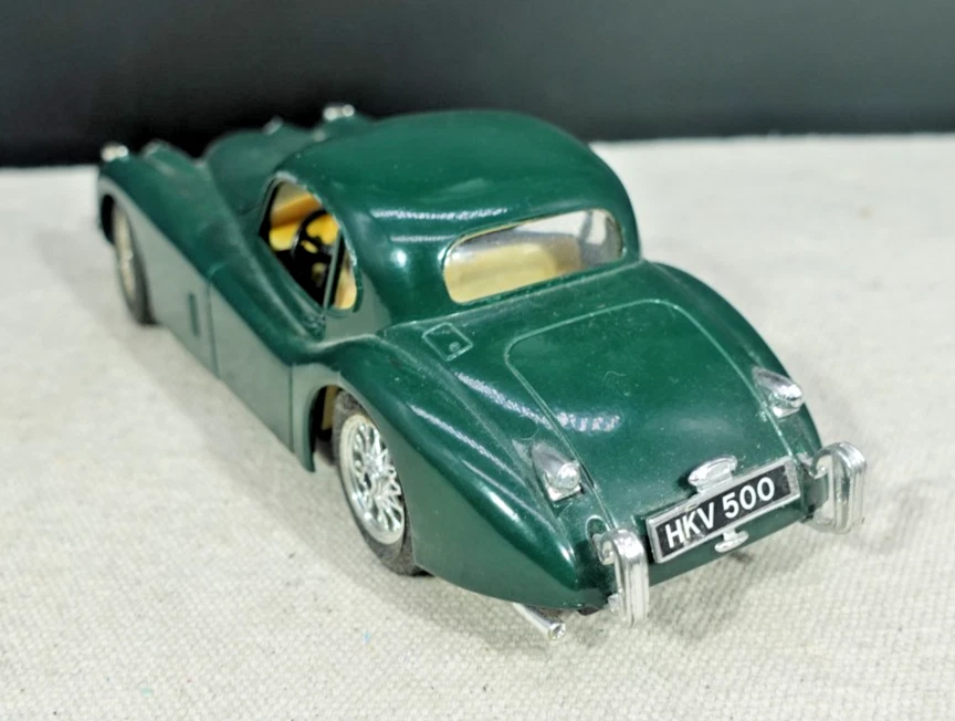 Bburago 1948 Jaguar XK120 1/24 - Image 4 of 4