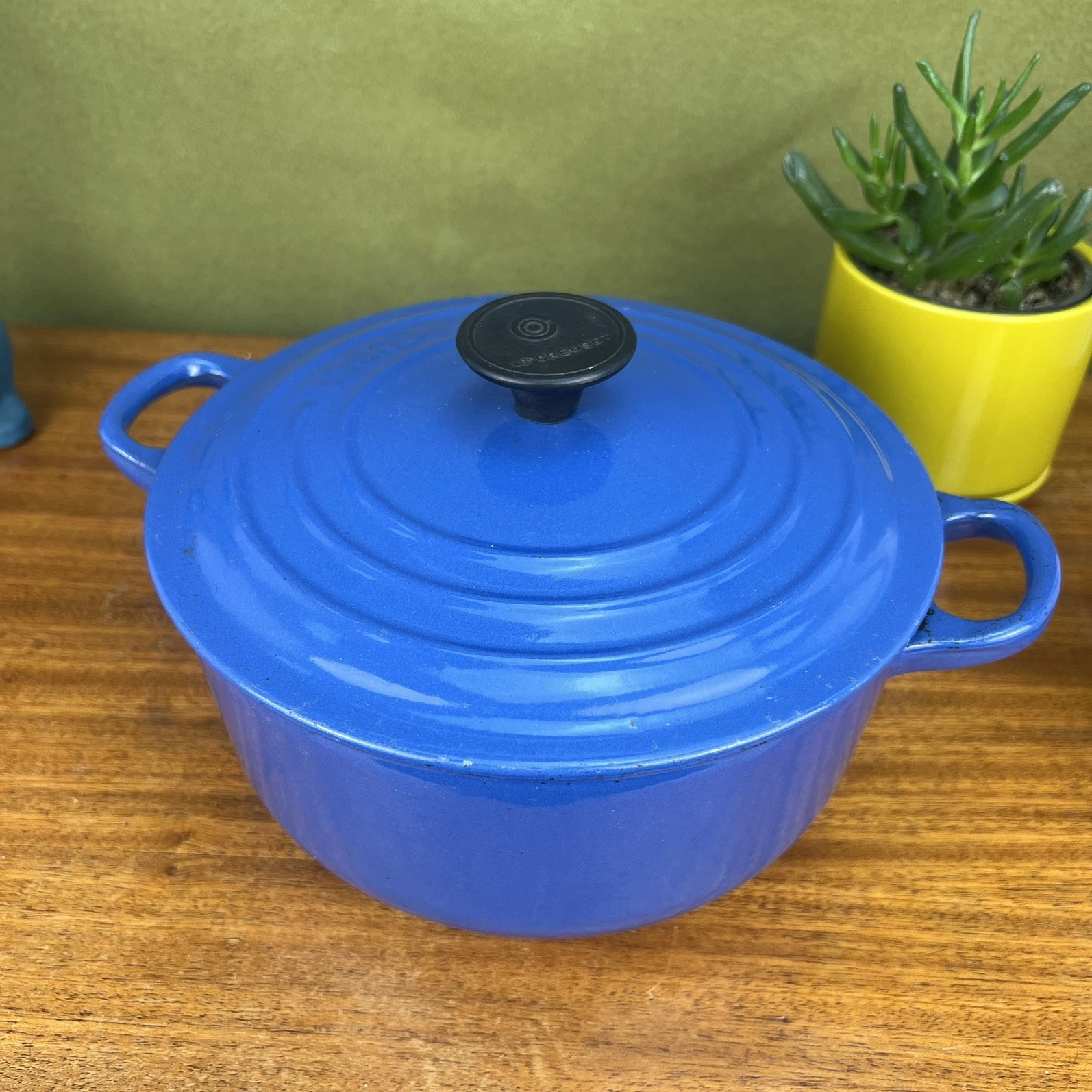 Le Creuset 20cm Round Cast Iron Casserole Dish Marseille Blue Dutch Oven France