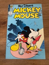 Cover of Mickey Mouse #225