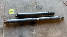 07-10 Chevy Silverado Gmc Sierra 3500 2 Piece Rear Drive Shaft 25857885 161.5 Wb