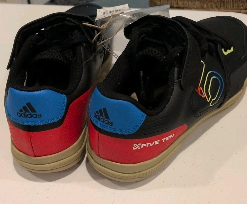 Nuevo Adidas 5.10 Five Ten Hellcat Mountain Bike Zapatos Núcleo Negro GY5125 Hombres 9 Foto 4 de 4