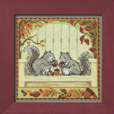 MILL HILL Buttons Beads Kit Counted Cross Stitch NUTTY SQUIRRELS MH14-2422