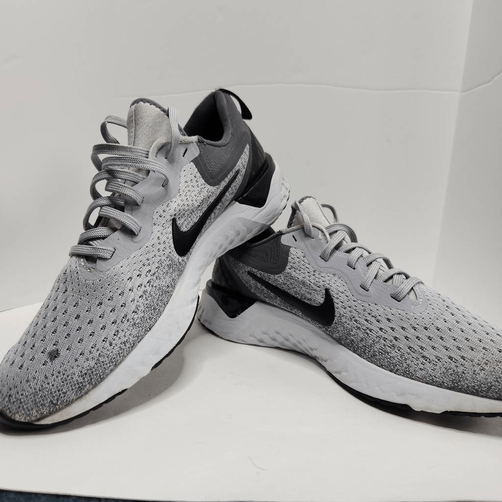 nike odyssey react women's grey