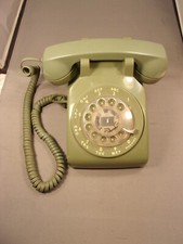 RARE OLD VINTAGE OLIVE GREEN ROTARY PHONE TELEPHONE BY "WESTERN ELECTRIC" (BELL)