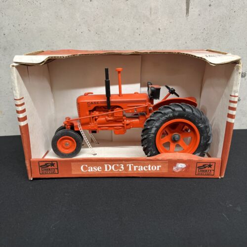 Case DC-3 1/16 diecast farm tractor replica by SpecCast - Picture 1 of 8