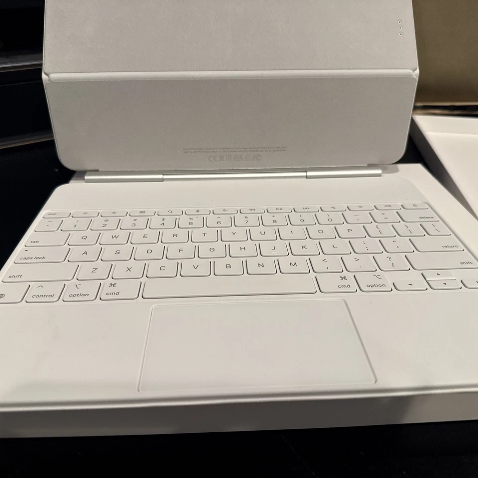 Teclado mágico Apple iPad para iPad Air 13 pulgadas blanco | A3340 | MDFW4LL/A Foto 2 de 4