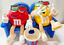 M&Ms MARs - THEATER SEATS WITH POPCORN, CANDY DISPENSER, NICE!     (E1