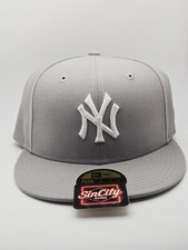 New Era New York Yankees Gray White 59Fifty Fitted Hat Size 7 3/8