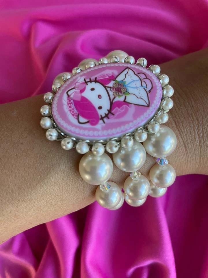 Tarina Tarantino Pink Head Bride Bridal Hello Kitty Pearl Swarovski Bracelet - Image 3 of 4