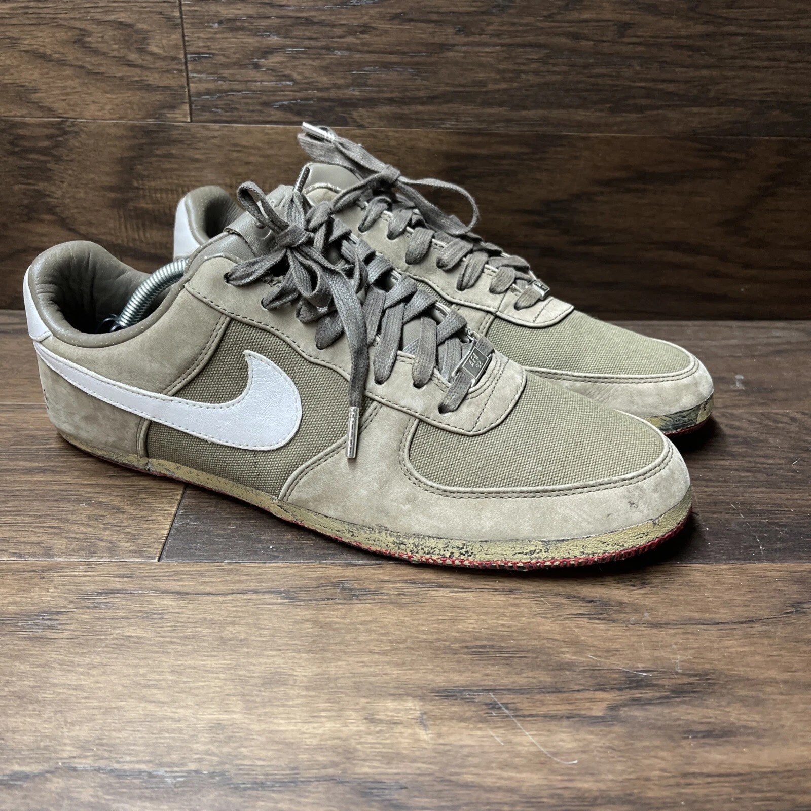 Nike Air Force 1 Supreme Wp Low marron 333884 211 taille 11,5 (manque semelles extérieures)