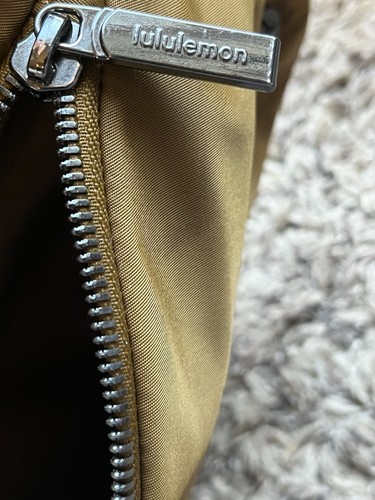 Lululemon Everywhere Crossbody Bag-Brown - Picture 10 of 13