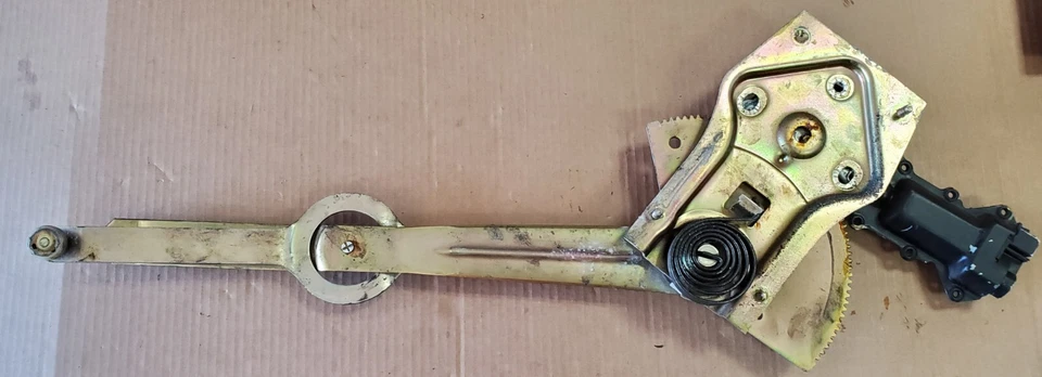 1981-1995 Chevy G10 G20 G30 GMC Vandura LH Power Window Regulator W/Motor OEM - Imagem 2 de 4