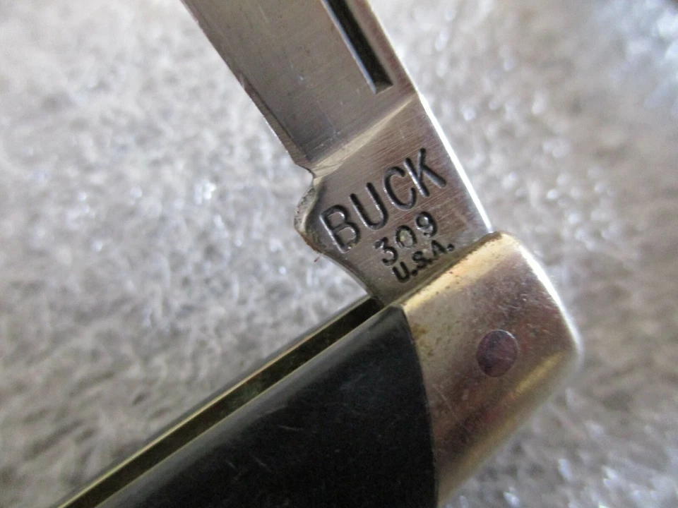 VINTAGE LOT BUCK, AMERICAN, BOKER, & (2) PAL CUTLERY CO. (TOTAL 5 KNIVES) - Image 4 of 4